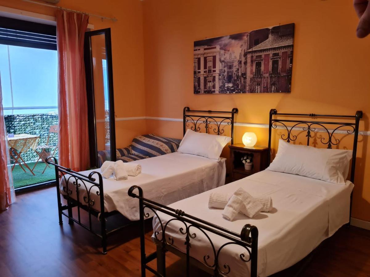 La Maison Blanche Catania Bagian luar foto