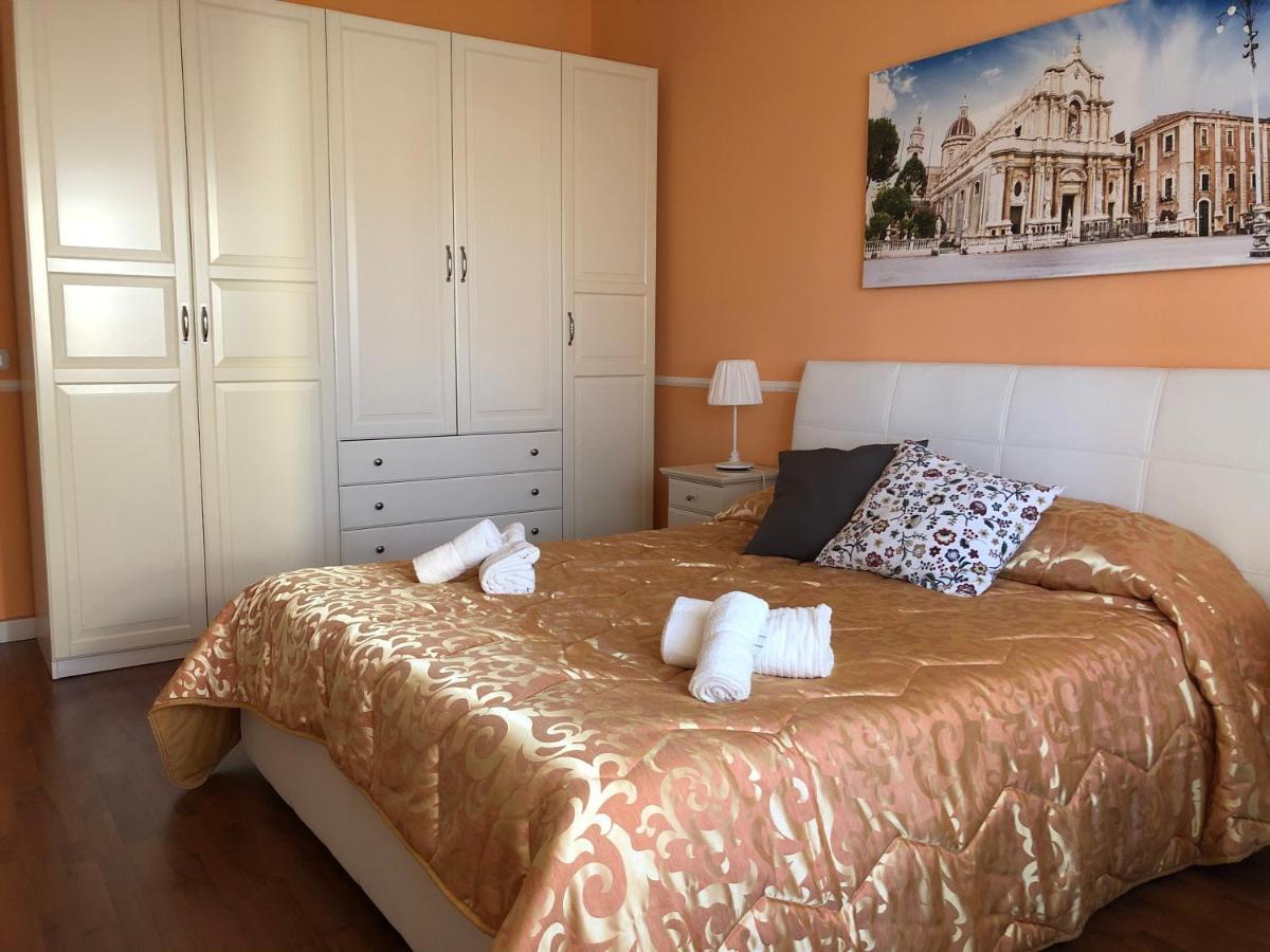 La Maison Blanche Catania Bagian luar foto