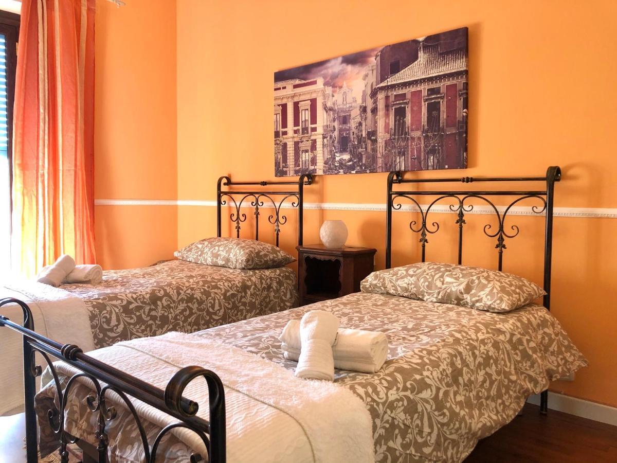 La Maison Blanche Catania Bagian luar foto